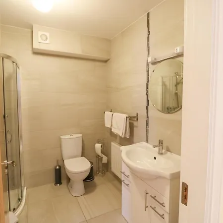 3 Railway Terrace * Killorglin