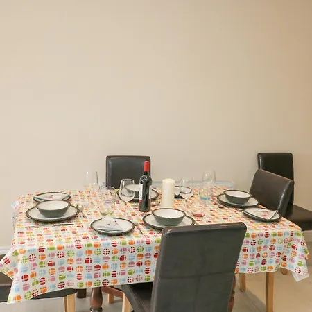 Dom wakacyjny 3 Railway Terrace *